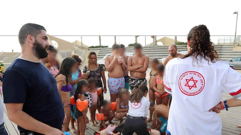 צוותי מדא מדריכים החייאה